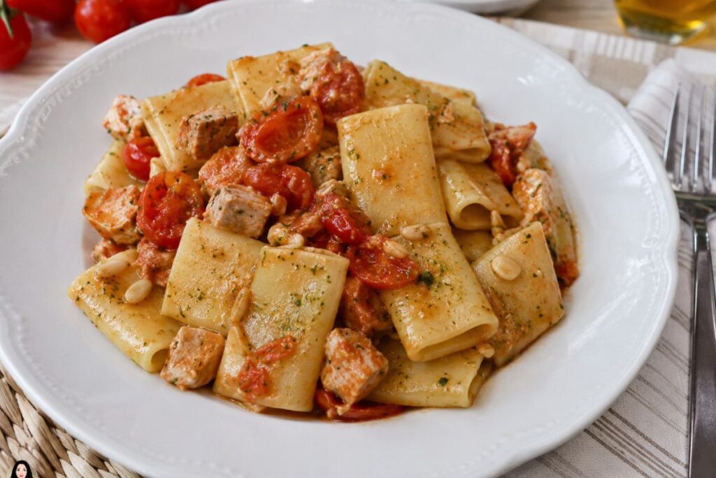 Pasta con tonno fresco, pomodorini e pesto con il Bimby