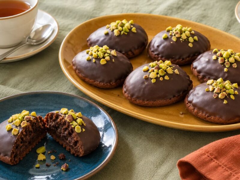 I biscotti per il giorno dei Morti con cacao, arancia e pistacchio: rame di Napoli con il Bimby